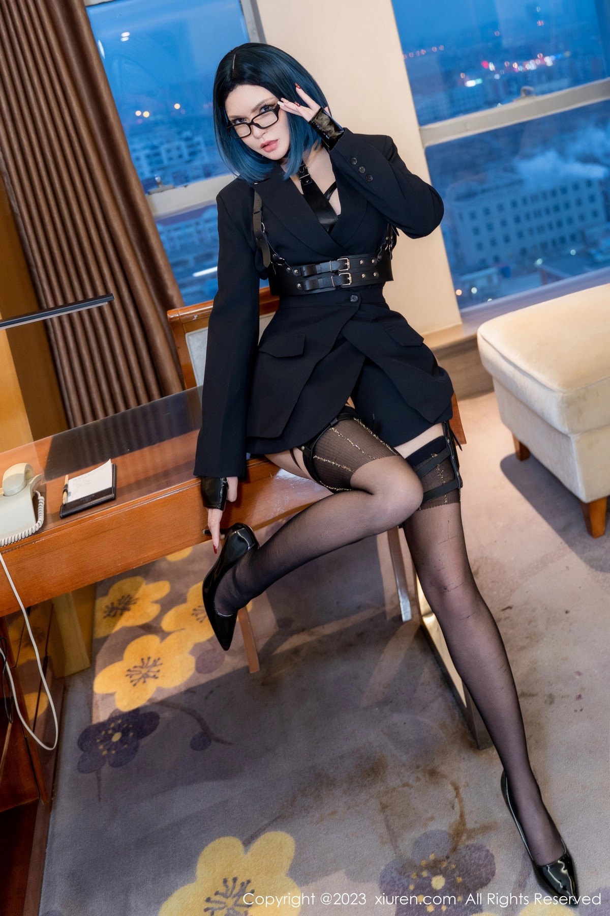 Xgyw.Net_XiuRen第6340期_大美妞伊丽莎有点白性感黑色带子情趣服饰秀惹火身材诱惑写真62P