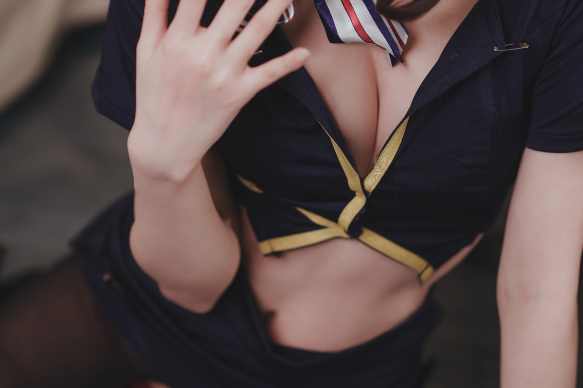 Xgyw.Net_网络美女西园寺南歌空姐主题私房性感空姐制服配开档黑丝秀翘臀美腿诱惑写真52P