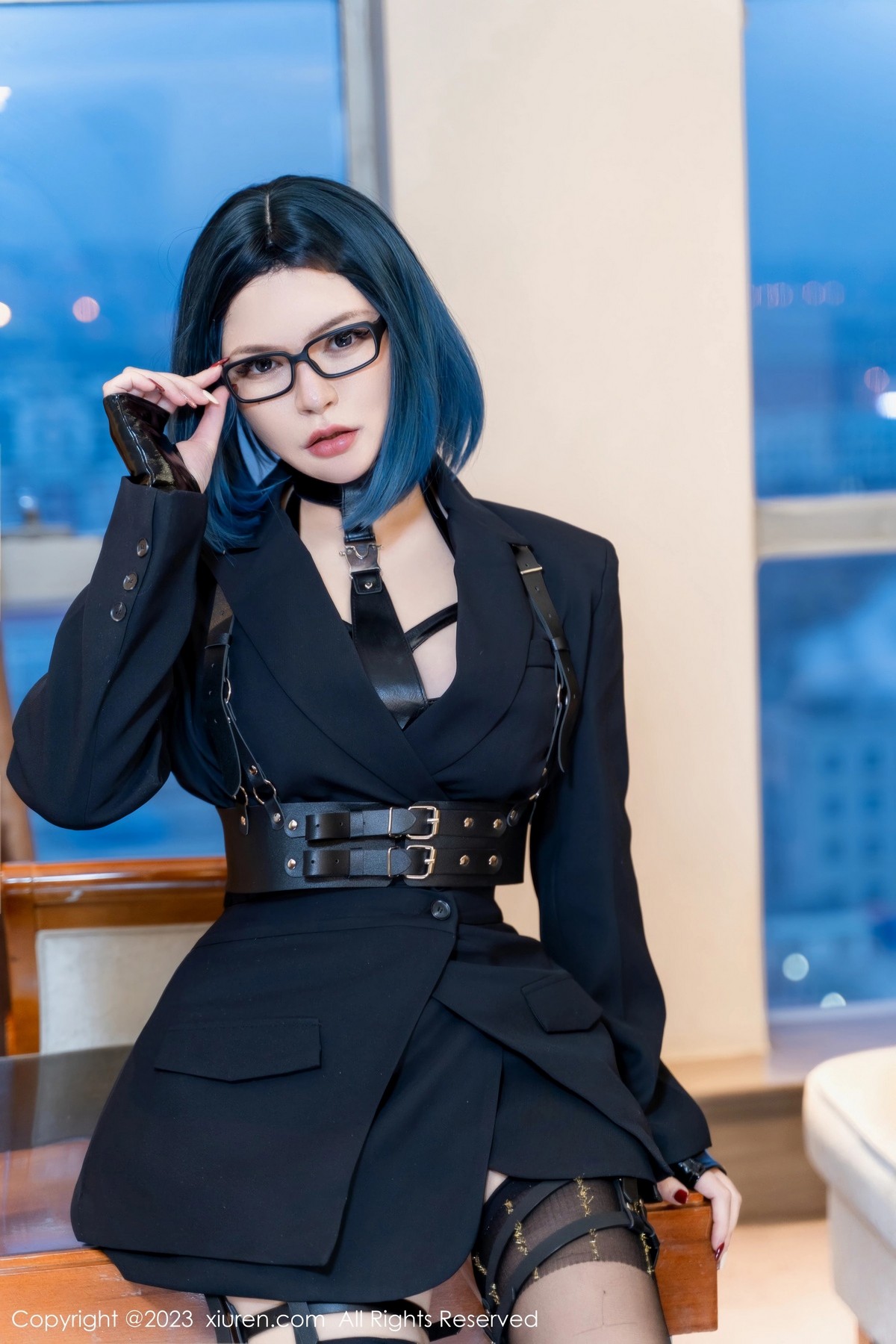 Xgyw.Net_XiuRen第6340期_大美妞伊丽莎有点白性感黑色带子情趣服饰秀惹火身材诱惑写真62P