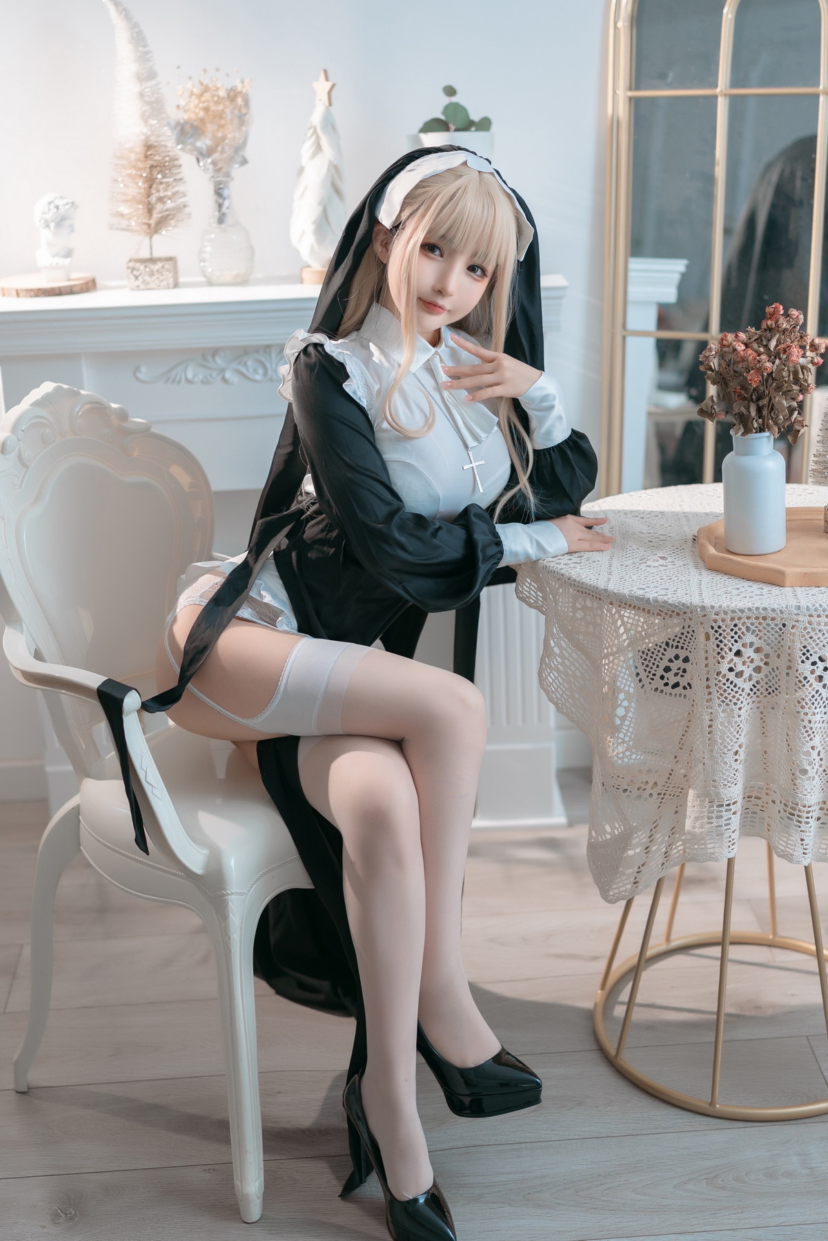 Xgyw.Net_网络美女桜井宁宁修女主题性感白色高叉连体衣配白色蕾丝吊袜秀美腿诱惑写真41P