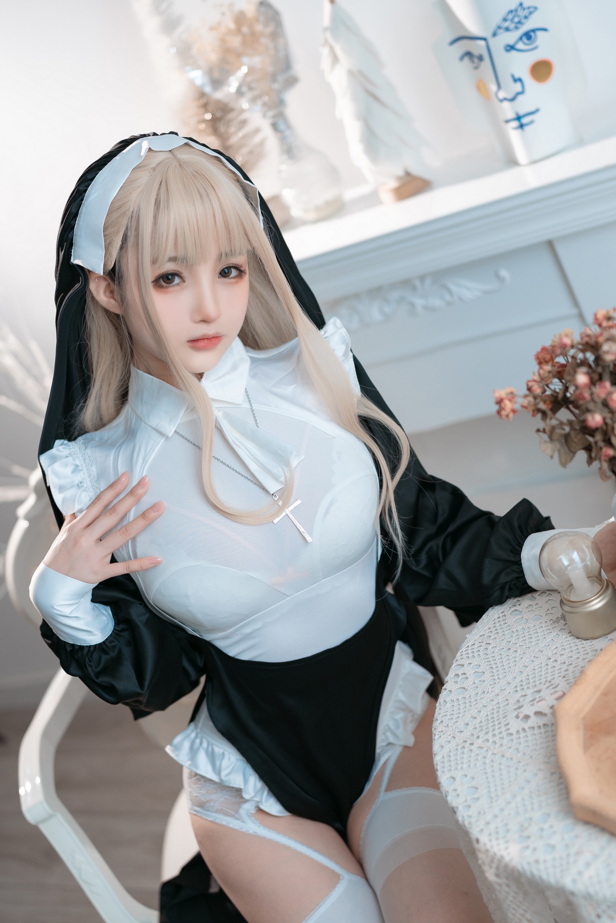Xgyw.Net_网络美女桜井宁宁修女主题性感白色高叉连体衣配白色蕾丝吊袜秀美腿诱惑写真41P