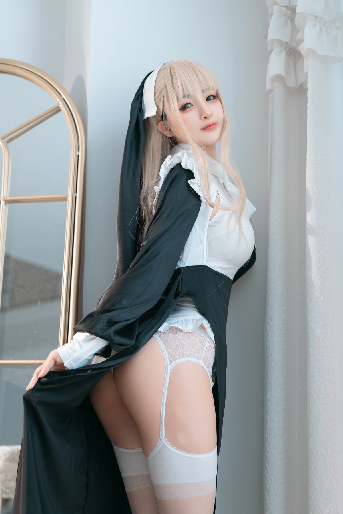 Xgyw.Net_网络美女桜井宁宁修女主题性感白色高叉连体衣配白色蕾丝吊袜秀美腿诱惑写真41P