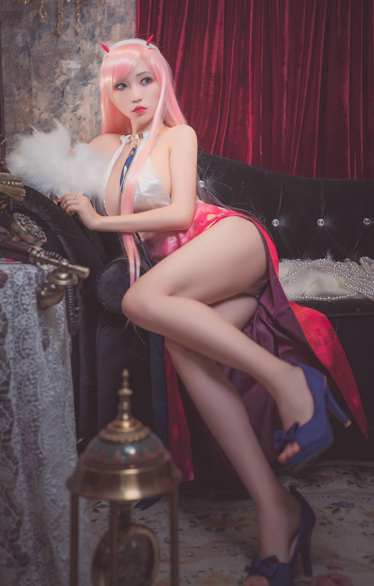 Xgyw.Net_网络美女白易子教主明信片主题黑色系护士服 清爽学生制服秀完美身材诱惑写真56P