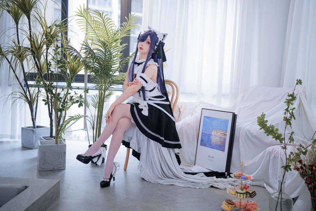 Xgyw.Net_网络美女rioko凉凉子奥古斯特女仆装主题性感白色女仆装配白丝吊袜诱惑写真40P
