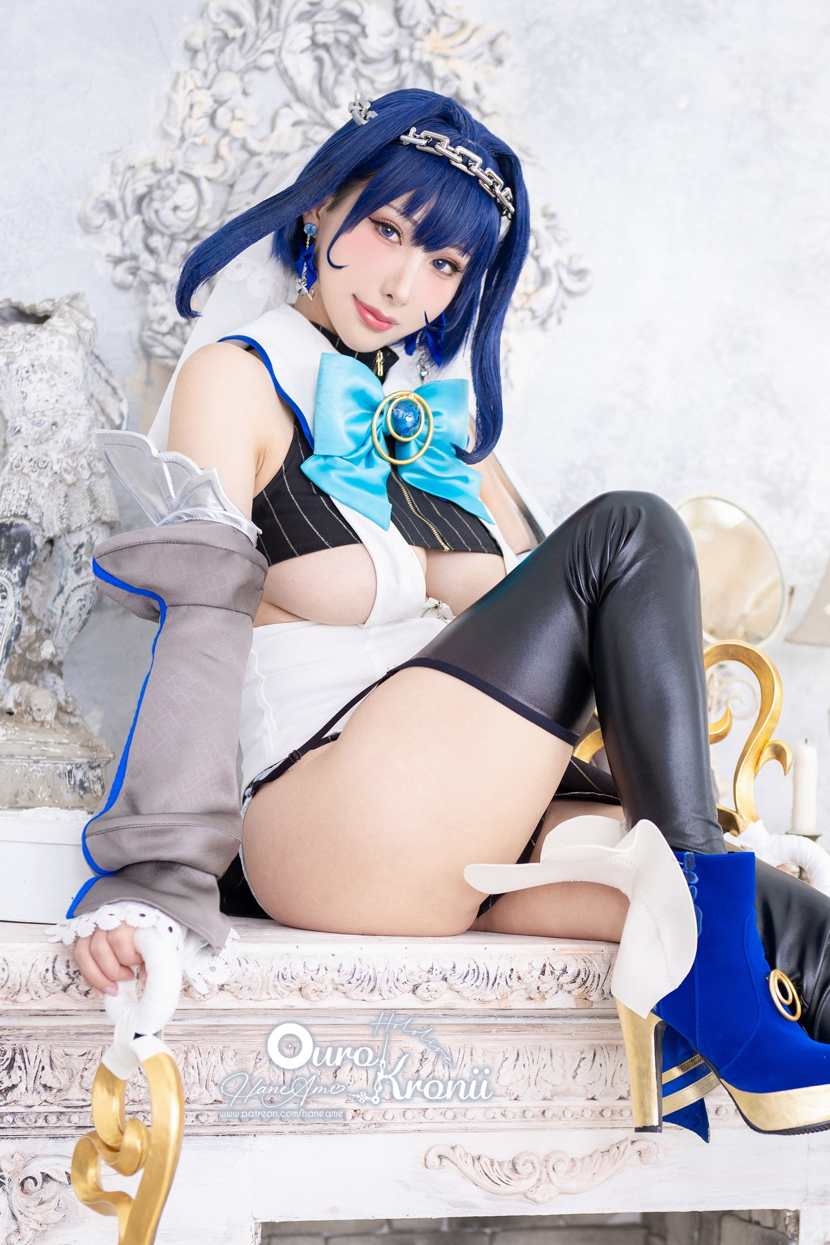 Xgyw.Net_Coser美女雨波_HaneAme-Hololive Kronii主题性感低胸服饰秀完美身材诱惑写真54P