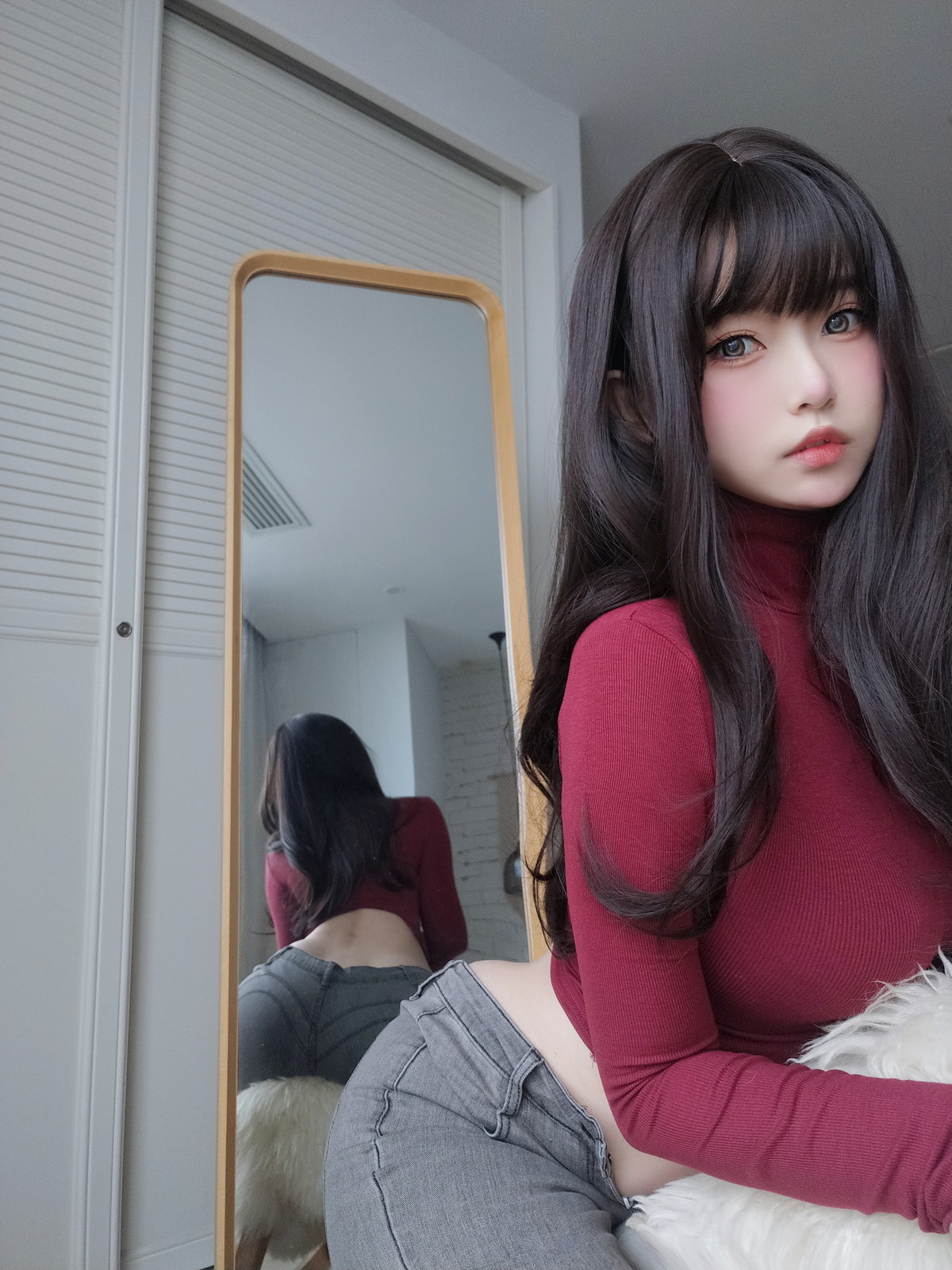 Xgyw.Net_Coser妹子女主K红色毛衣丰满妹妹主题红色毛衣配牛仔裤半脱秀豪乳翘臀诱惑写真103P