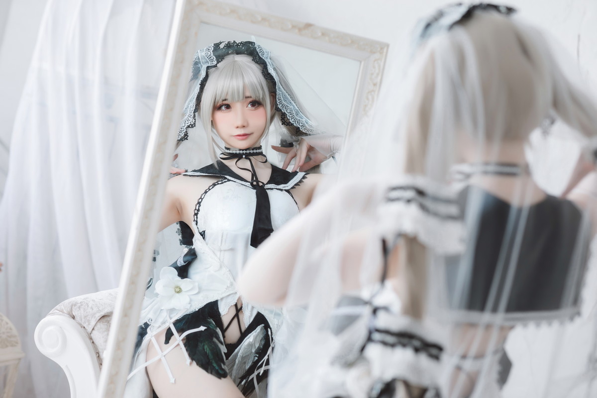 Xgyw.Net_网络美女焖焖碳可畏礼服主题私房性感白色礼服秀白嫩肌肤修长美腿诱惑写真33P