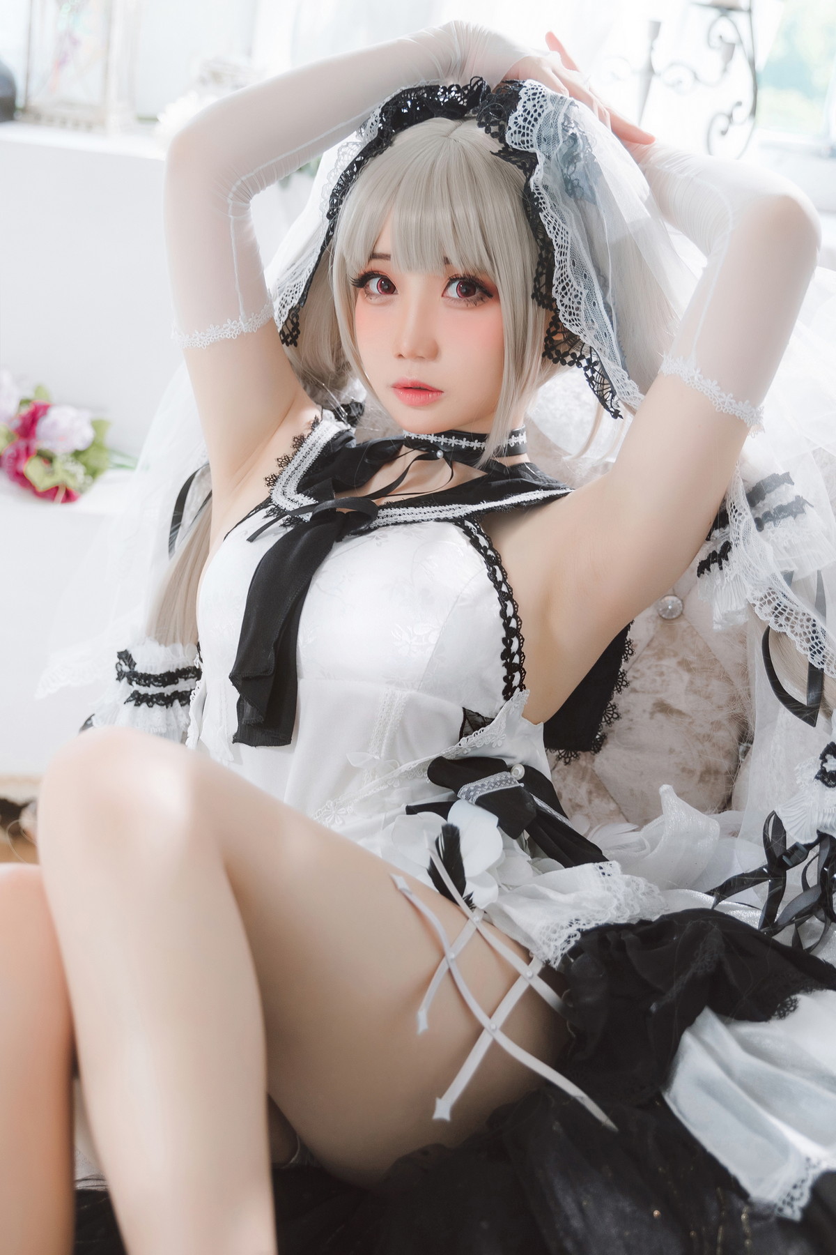 Xgyw.Net_网络美女焖焖碳可畏礼服主题私房性感白色礼服秀白嫩肌肤修长美腿诱惑写真33P