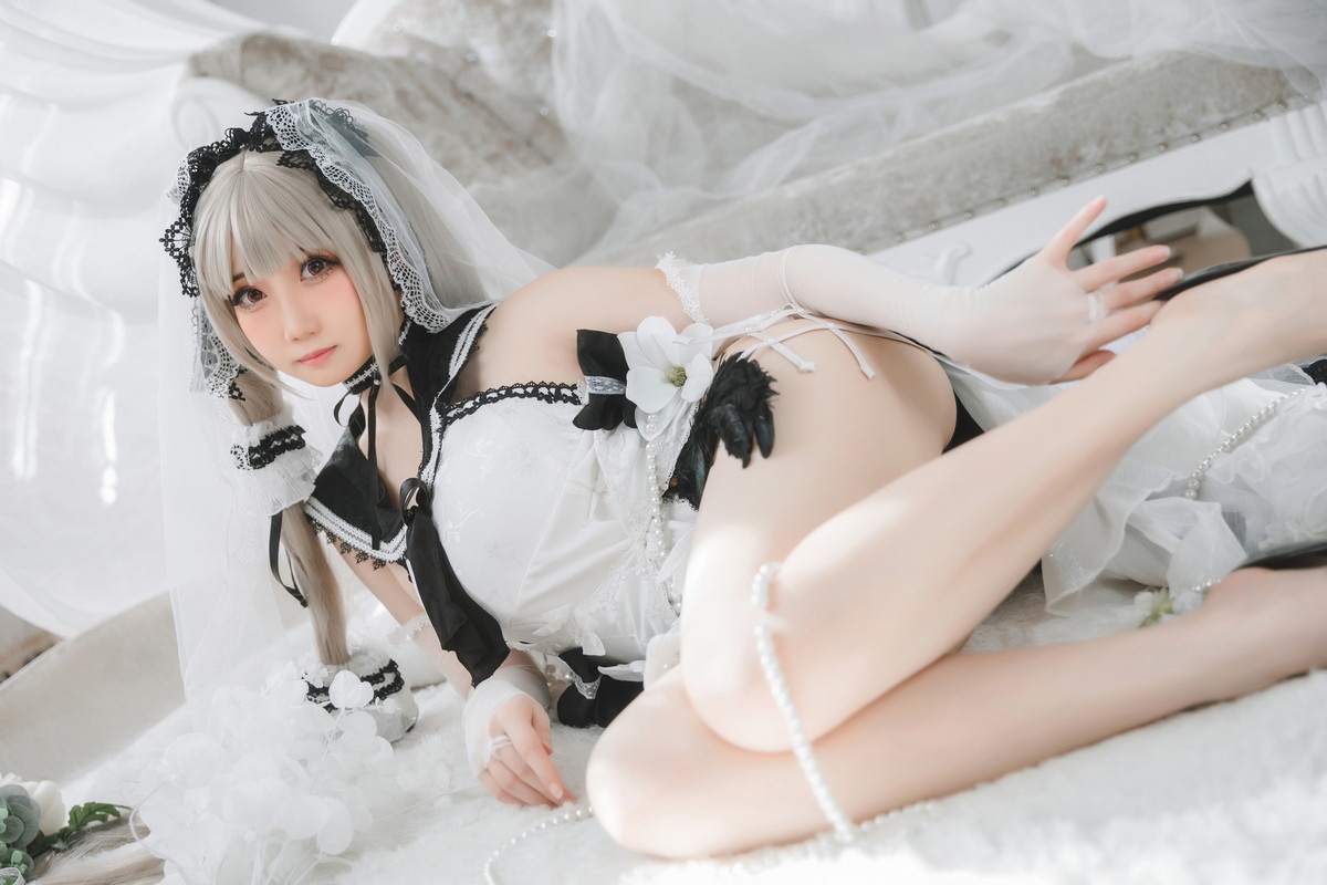 Xgyw.Net_网络美女焖焖碳可畏礼服主题私房性感白色礼服秀白嫩肌肤修长美腿诱惑写真33P