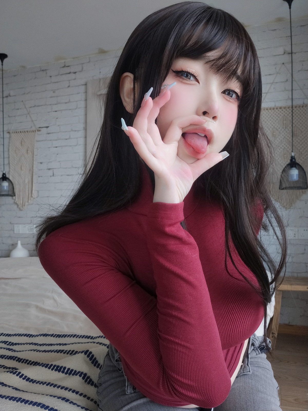 Xgyw.Net_Coser妹子女主K红色毛衣丰满妹妹主题红色毛衣配牛仔裤半脱秀豪乳翘臀诱惑写真103P