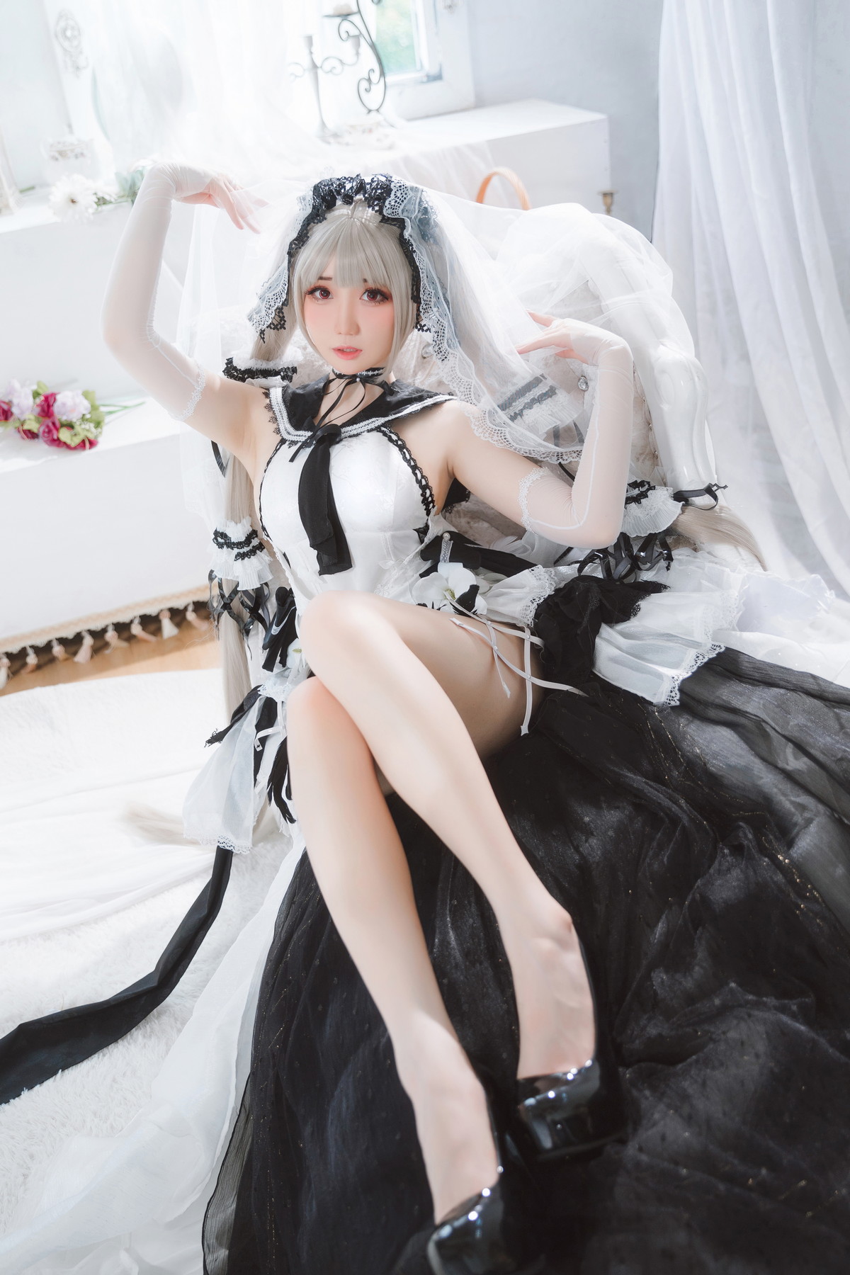 Xgyw.Net_网络美女焖焖碳可畏礼服主题私房性感白色礼服秀白嫩肌肤修长美腿诱惑写真33P