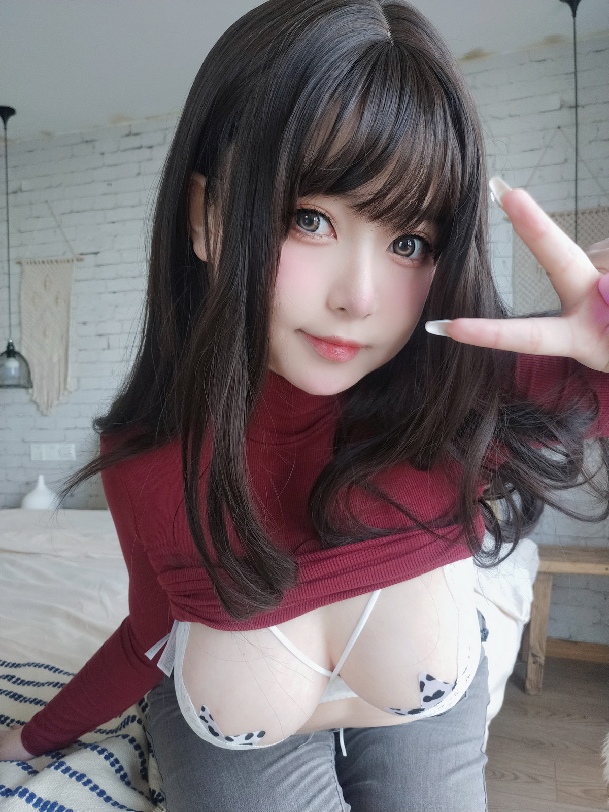 Xgyw.Net_Coser妹子女主K红色毛衣丰满妹妹主题红色毛衣配牛仔裤半脱秀豪乳翘臀诱惑写真103P