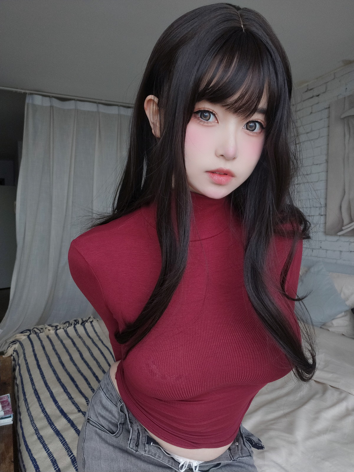 Xgyw.Net_Coser妹子女主K红色毛衣丰满妹妹主题红色毛衣配牛仔裤半脱秀豪乳翘臀诱惑写真103P
