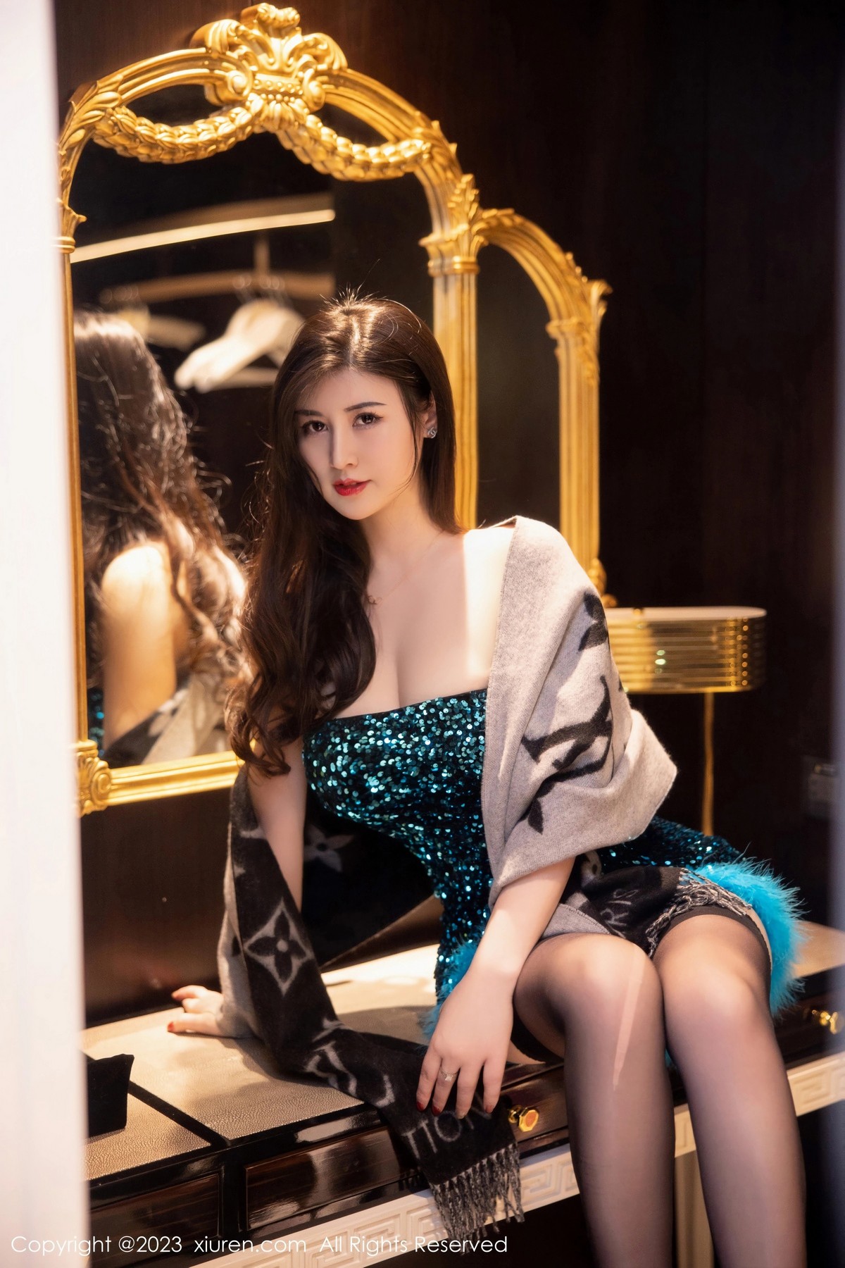Xgyw.Net_XiuRen第6384期_模特诗诗kiki性感蓝黑露肩连衣短裙露黑色蕾丝内衣惹火诱惑写真86P