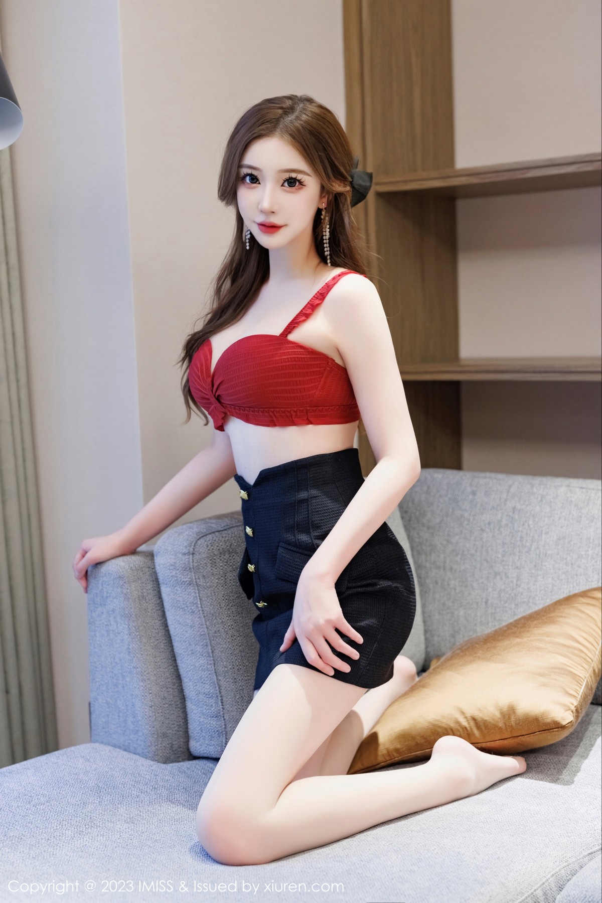 Xgyw.Net_[IMISS爱蜜社]Vol.721_模特LindaLinda性感深蓝制服半脱露红色内衣秀丰满身材诱惑写真41P