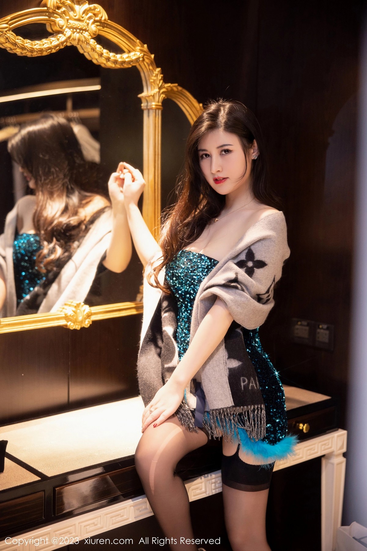 Xgyw.Net_XiuRen第6384期_模特诗诗kiki性感蓝黑露肩连衣短裙露黑色蕾丝内衣惹火诱惑写真86P