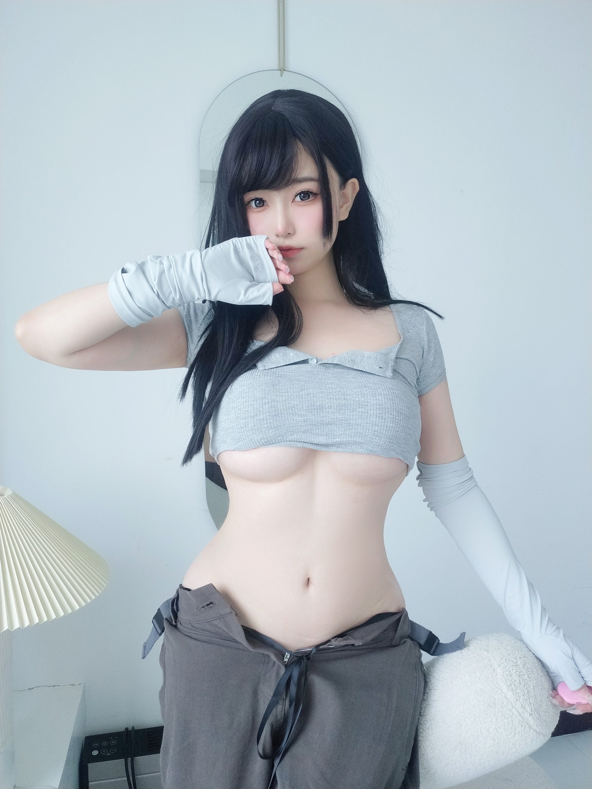 Xgyw.Net_Coser妹子女主K喜欢这样的K吗主题灰色半截上衣配宽松短裤秀完美身材诱惑写真46P
