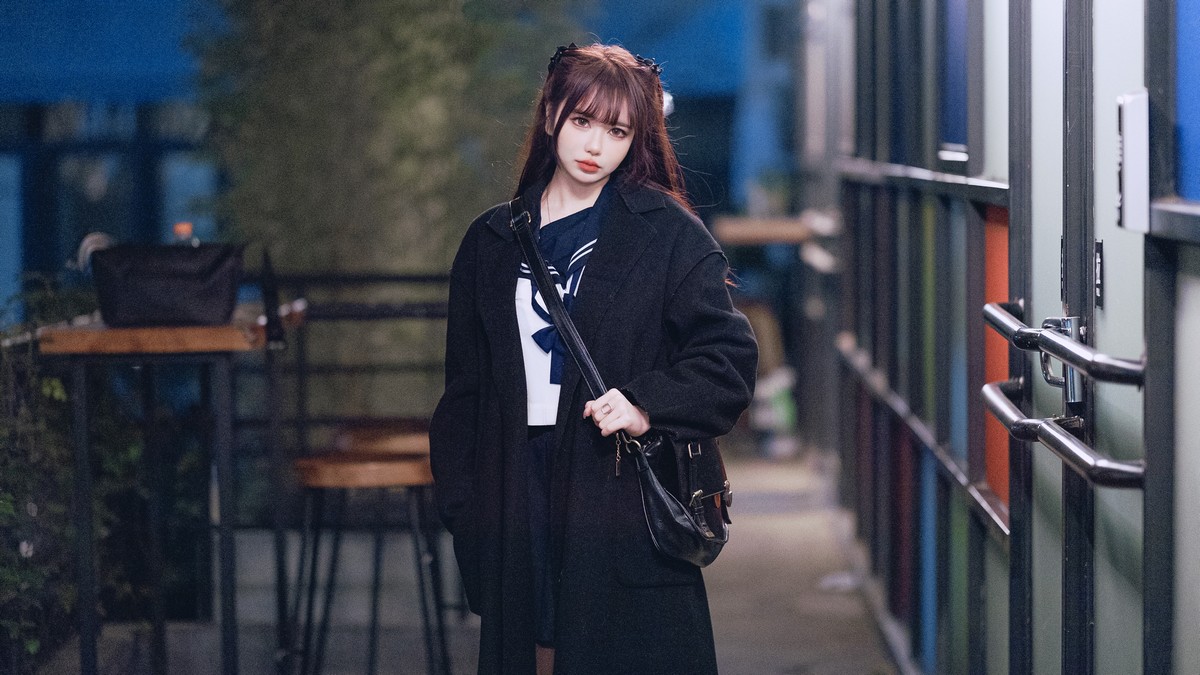 Xgyw.Net_动漫博主Tina很妖孽呀不良JK主题性感JK制服半脱露黑色情趣内衣惹火诱惑写真58P