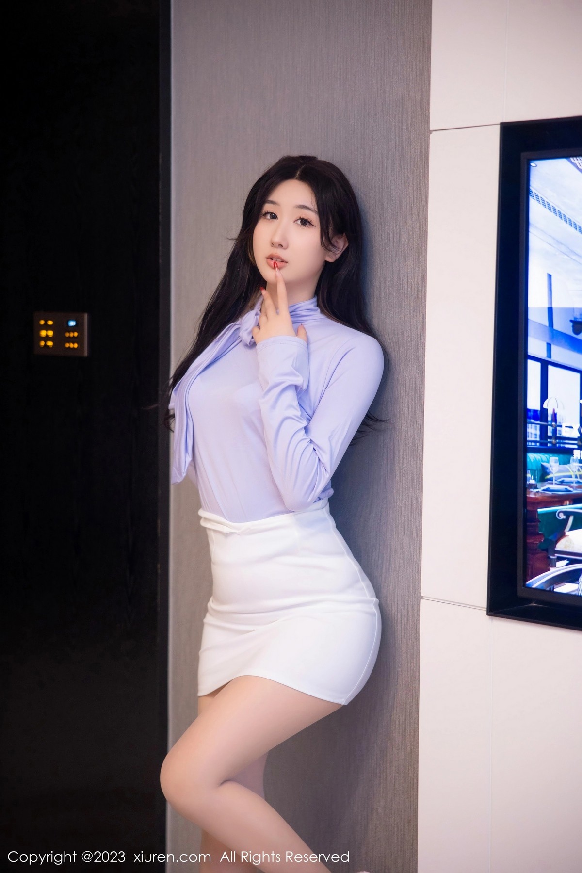 Xgyw.Net_XiuRen第6389期_模特江真真浅紫上衣配白短裙露性感白色蕾丝内衣完美诱惑写真100P
