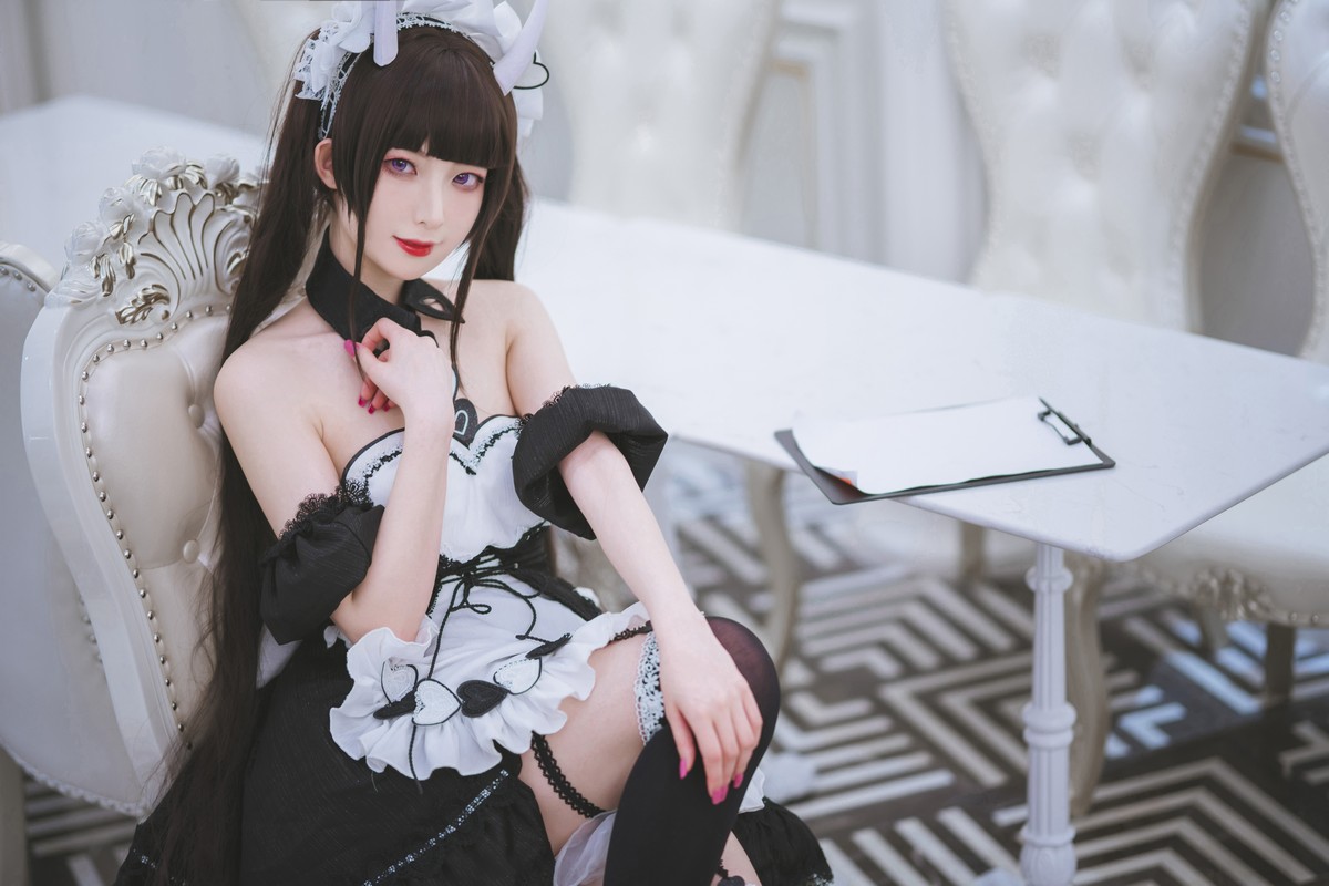 Xgyw.Net_动漫博主封疆疆v能代女仆主题私房性感女仆装配黑丝袜秀白嫩肌肤完美诱惑写真36P