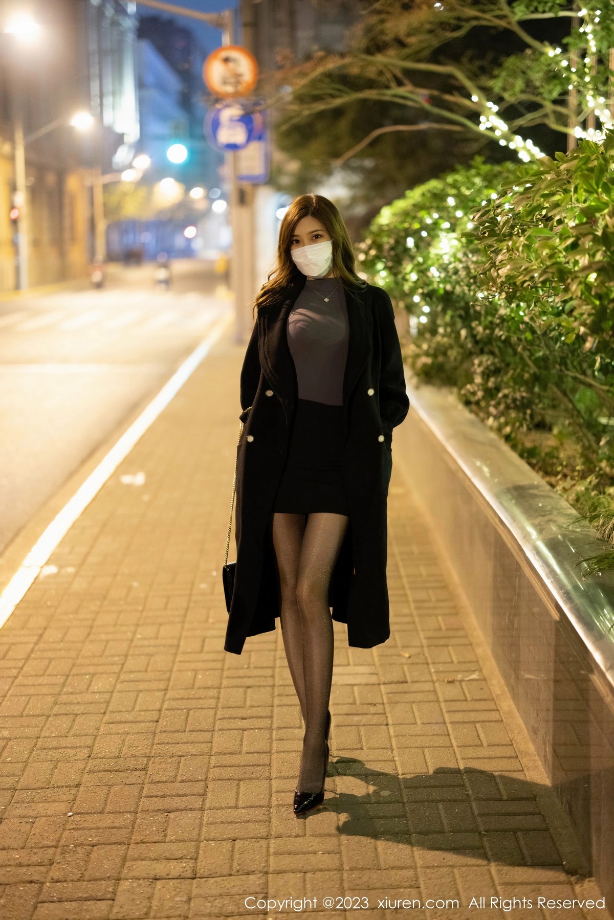 Xgyw.Net_XiuRen第6395期_女神绮里嘉ula深灰色收身上衣配黑短裙露性感灰色内衣诱惑写真79P