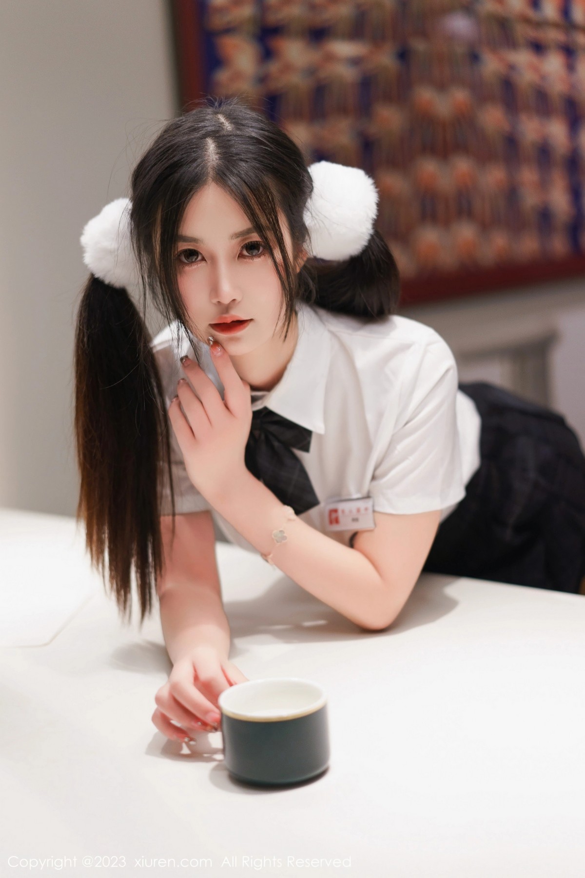Xgyw.Net_XiuRen第6397期_模特laura阿姣泰国旅拍白色上衣配黑短裙露蕾丝边内衣诱惑写真81P