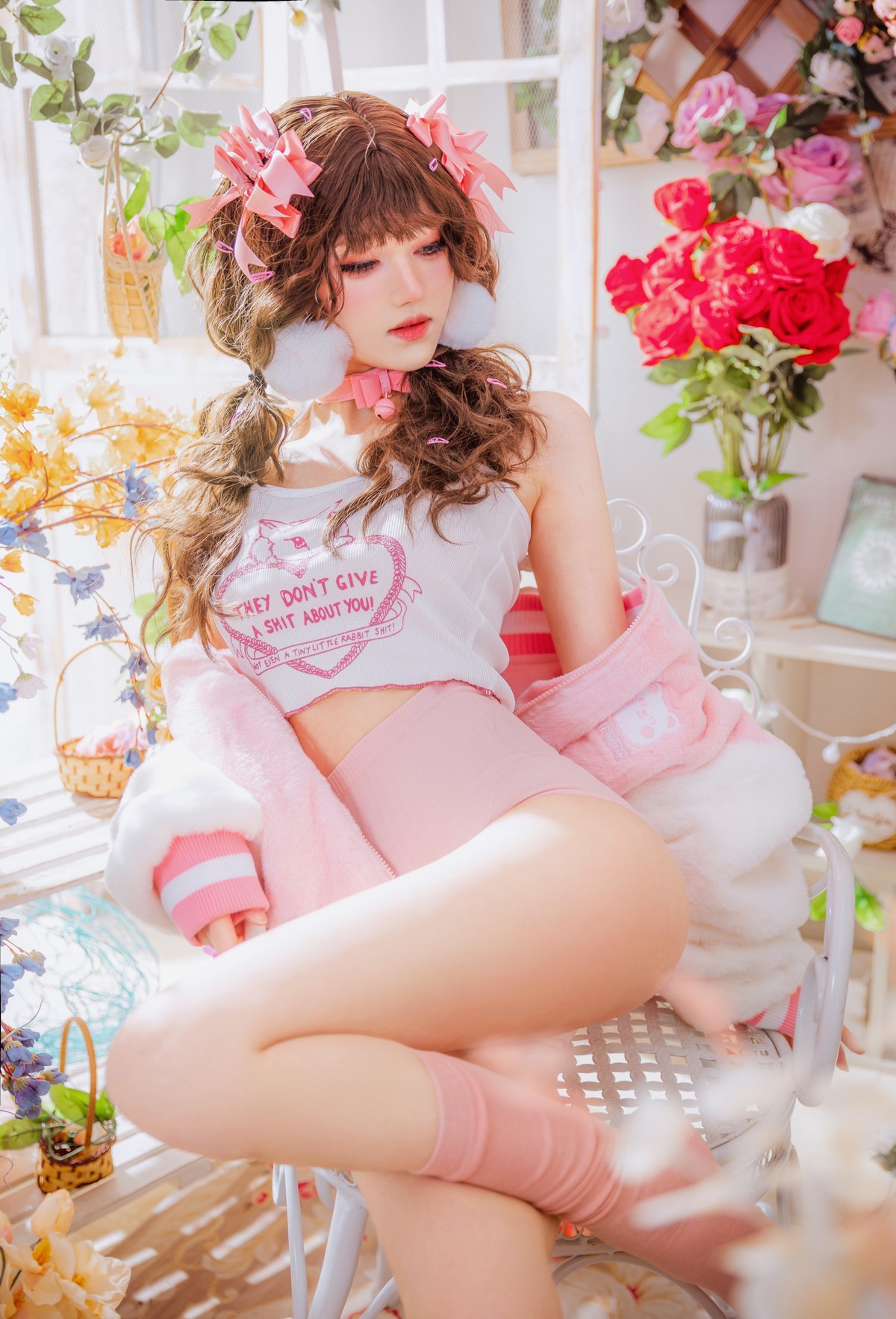 Xgyw.Net_动漫博主南桃Momoko少女吉他与蝴蝶结主题性感红色上衣配红色短裤诱惑写真28P