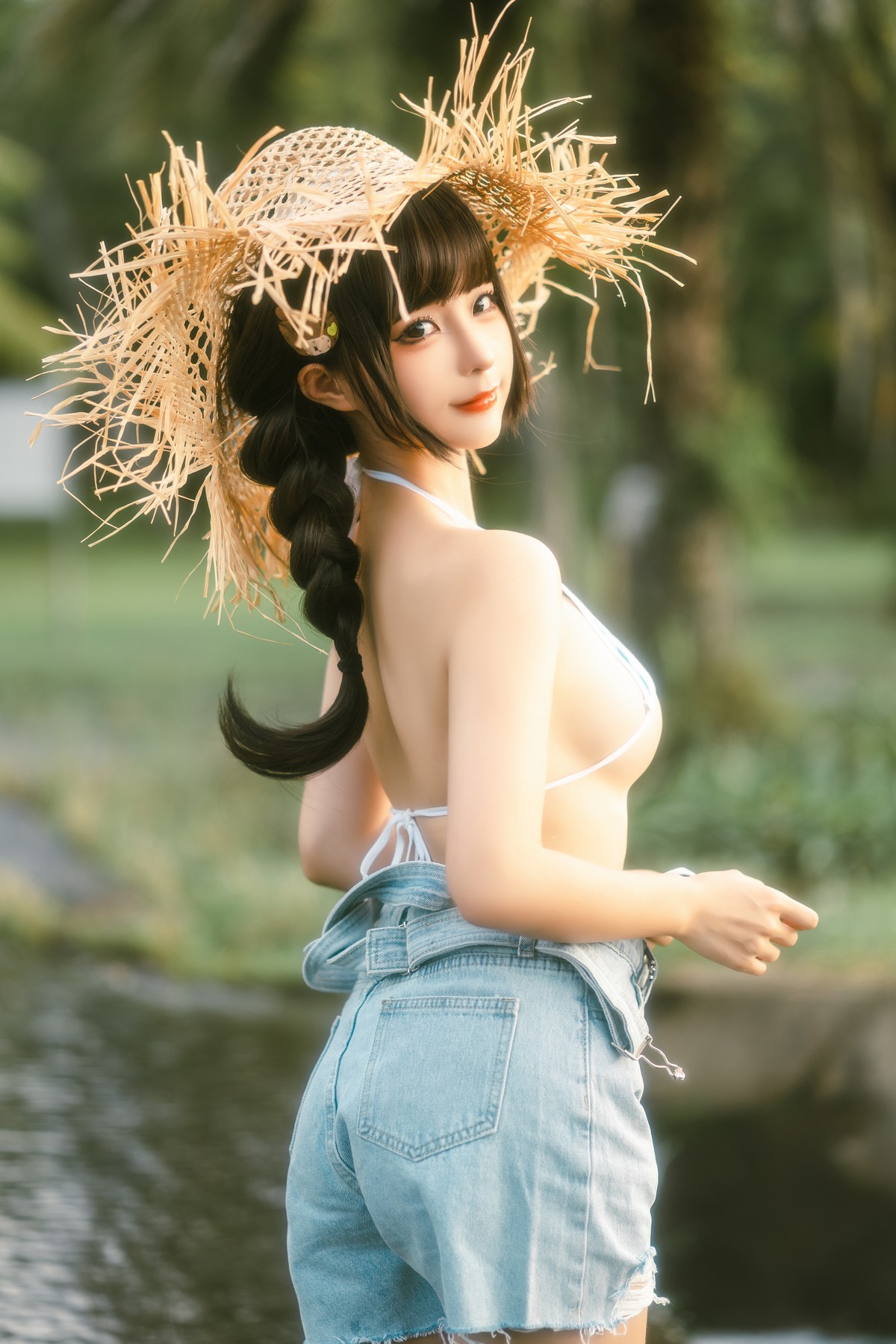 Xgyw.Net_动漫博主蠢沫沫废船记主题户外脱牛仔背带服露三点式内衣秀豪乳遮点诱惑写真116P