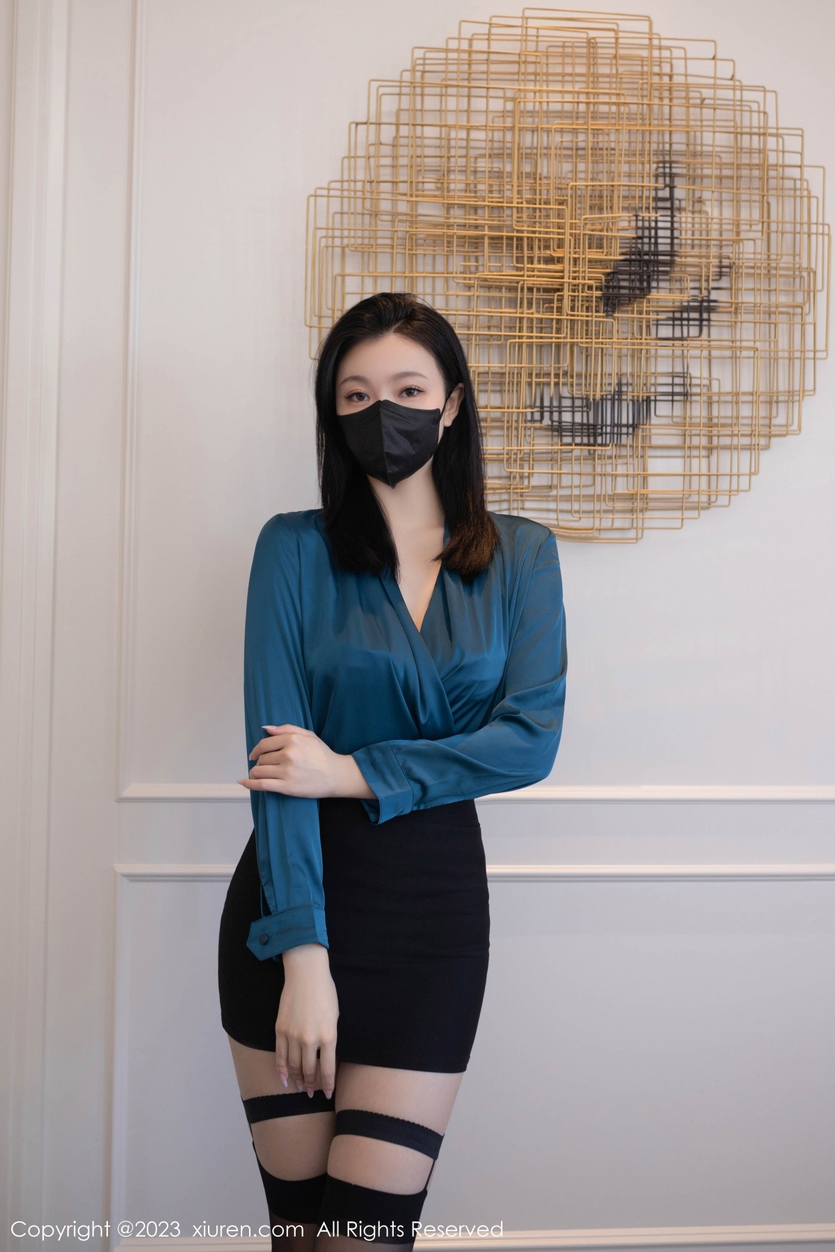 Xgyw.Net_XiuRen第6413期_模特安然anran蓝色上衣配黑短裙露紫色内衣秀曼妙身姿诱惑写真80P