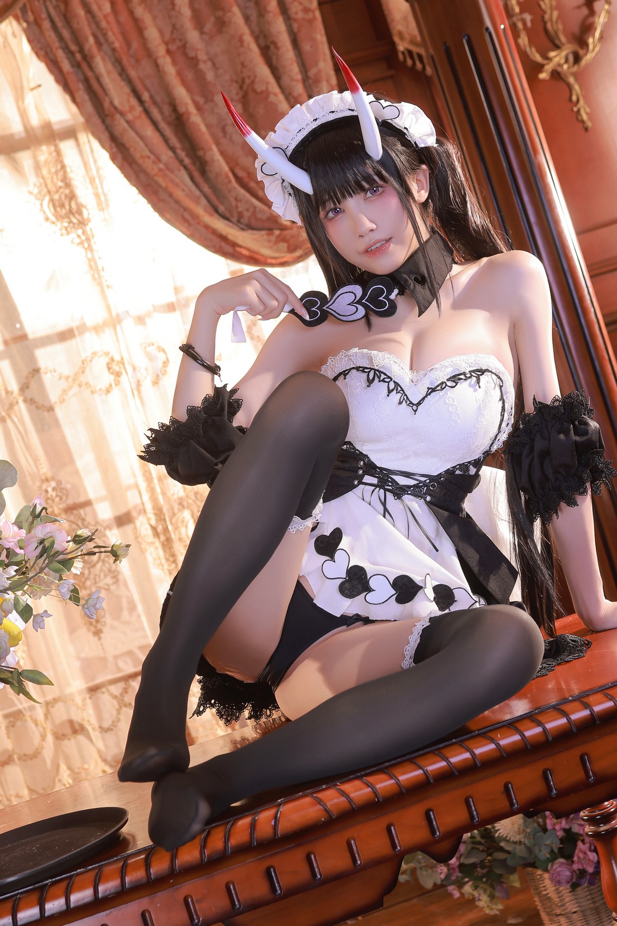 Xgyw.Net_动漫博主水淼Aqua-Noshiro-maid主题私房性感黑白女仆装配黑丝吊袜诱惑写真61P