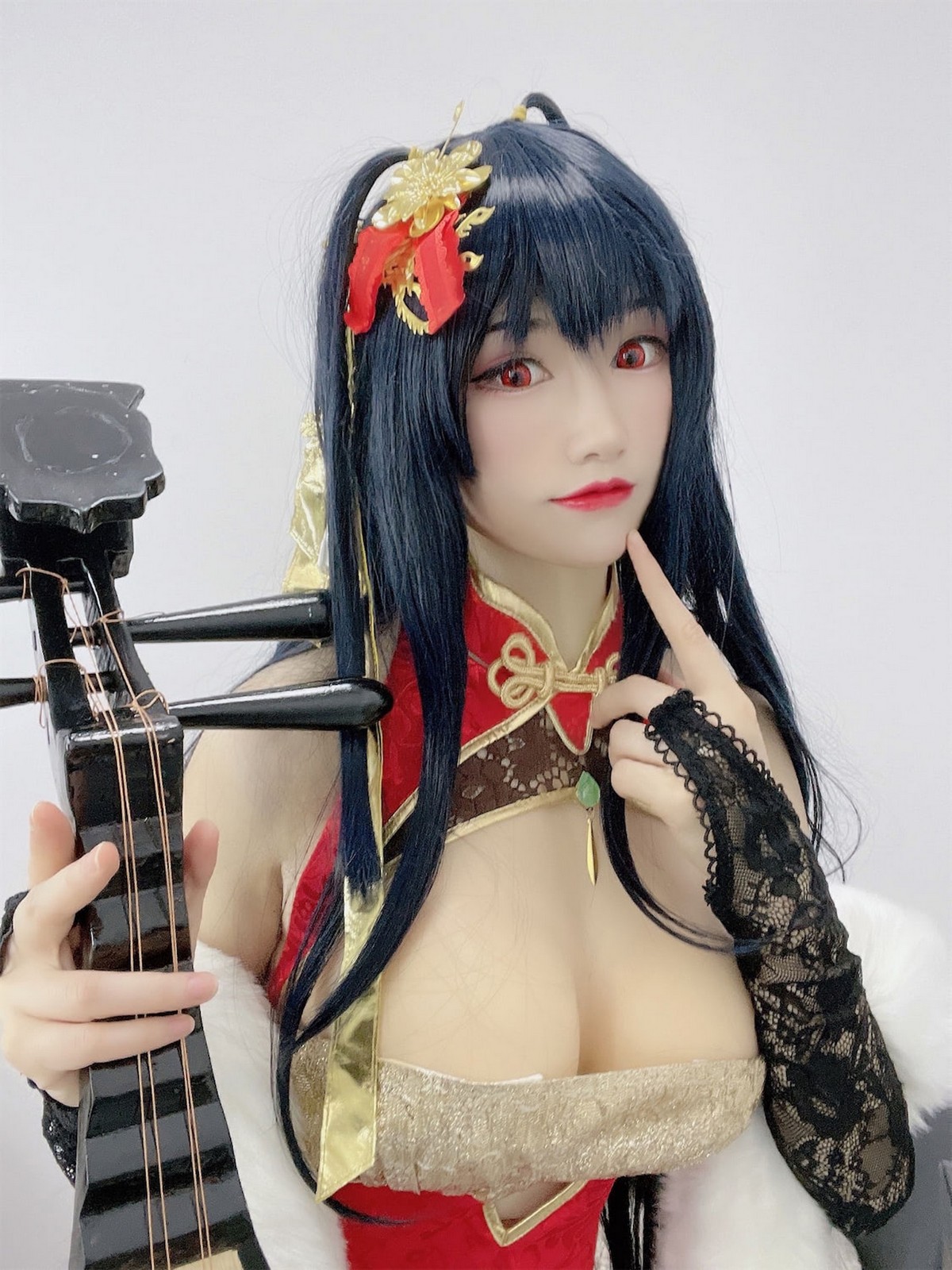 Xgyw.Net_网络美女Coser衣衣碧蓝航线大凤旗袍主题性感红色露胸旗袍配黑丝网袜诱惑写真35P