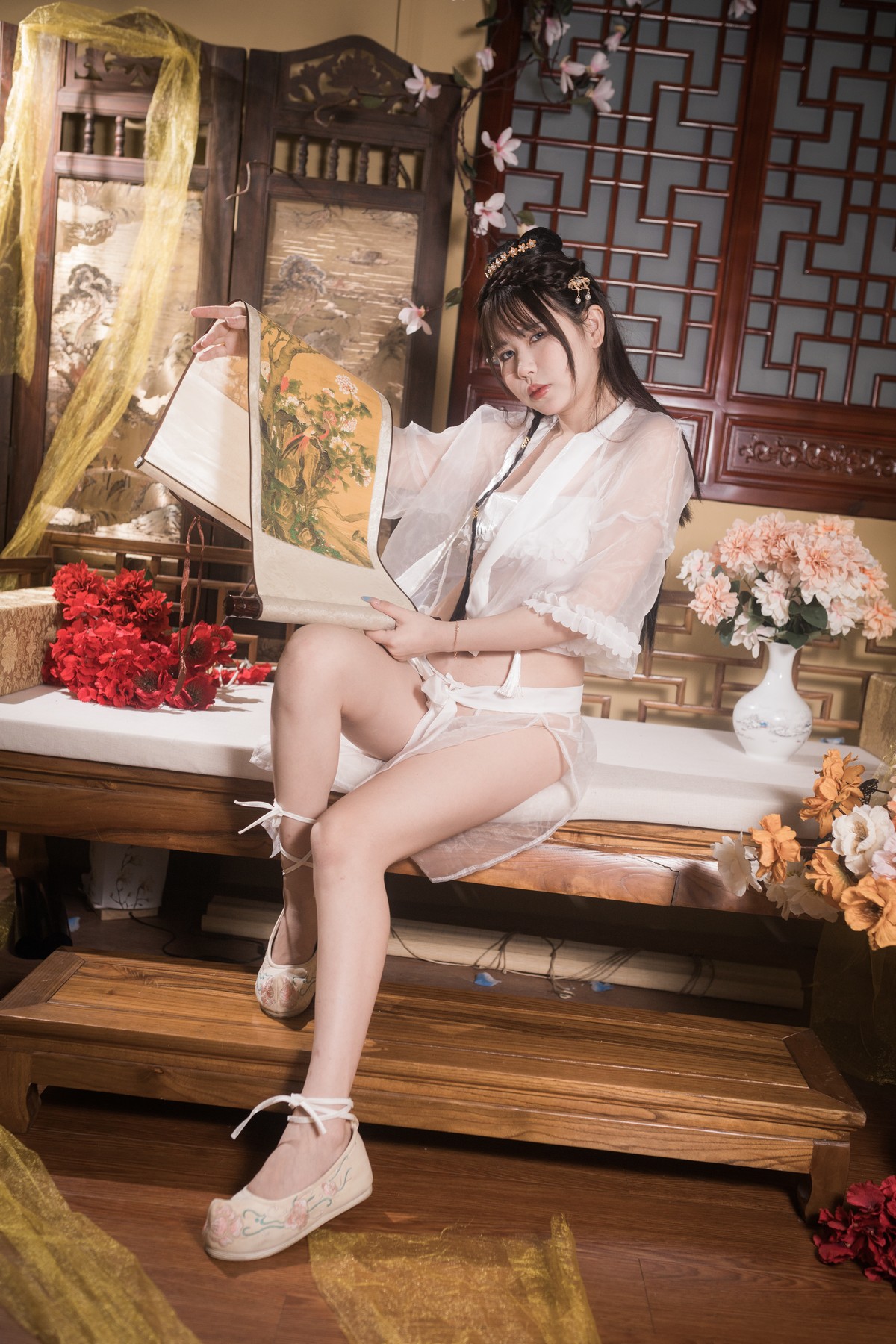 Xgyw.Net_动漫博主Tina很妖孽呀聂小倩主题性感白色薄纱古装服饰露豪乳遮点极致诱惑写真92P