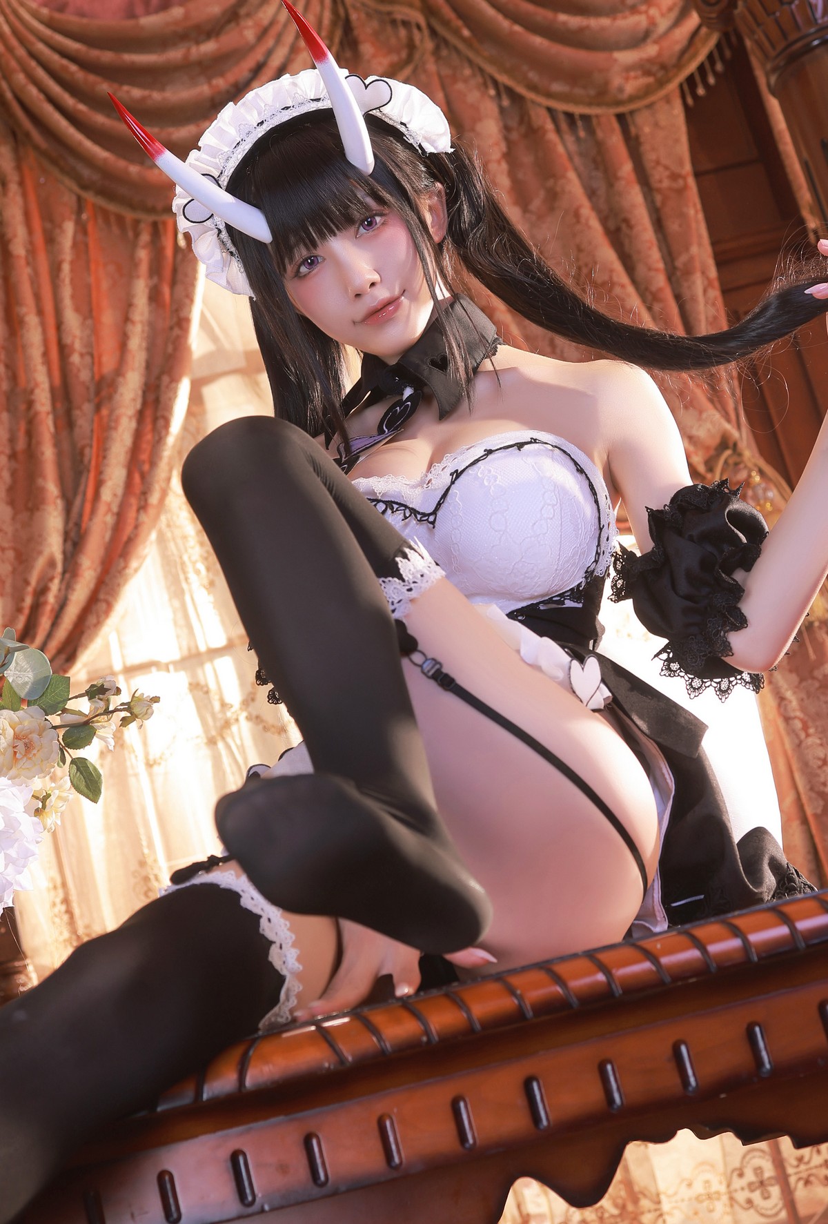 Xgyw.Net_动漫博主水淼Aqua-Noshiro-maid主题私房性感黑白女仆装配黑丝吊袜诱惑写真61P