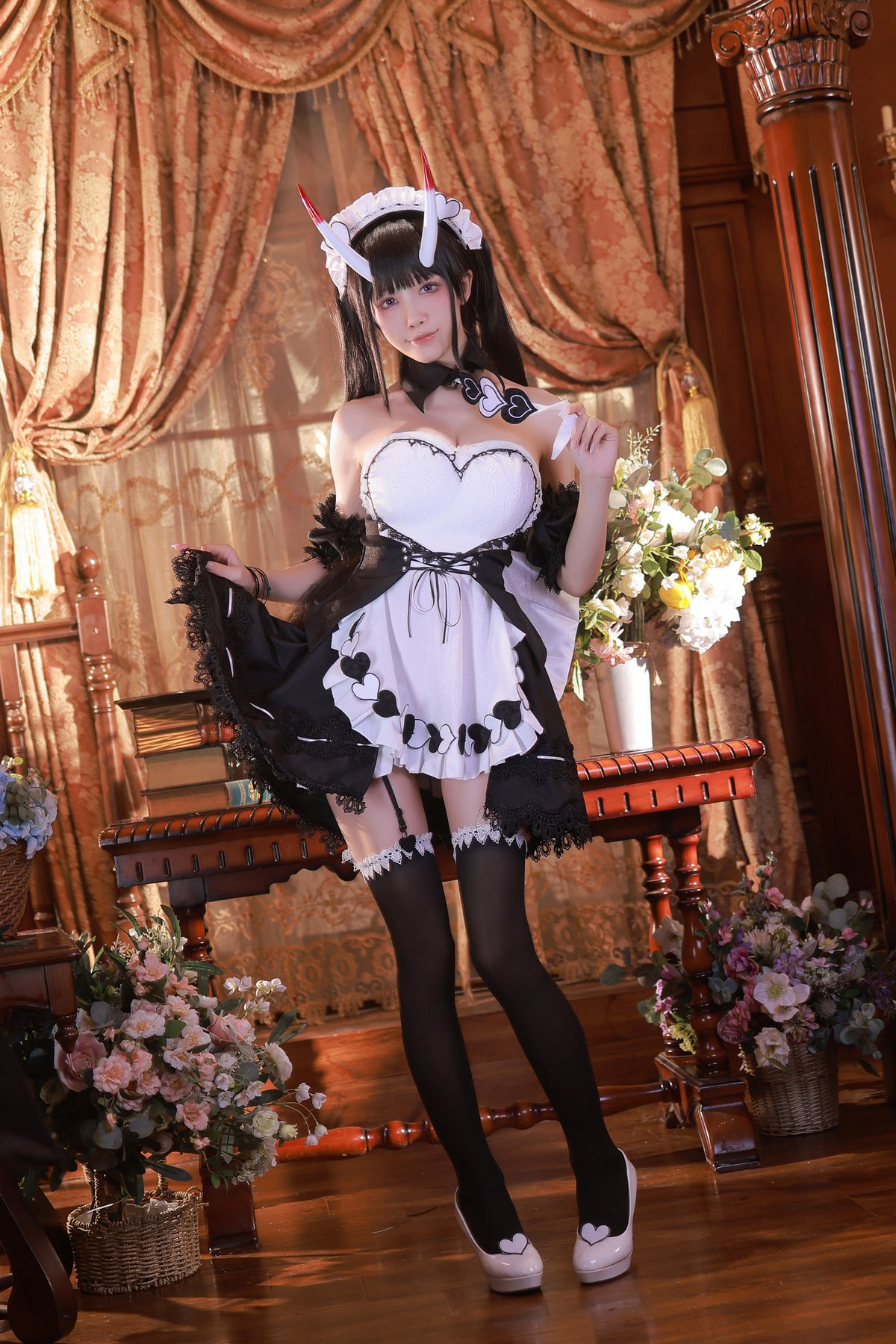 Xgyw.Net_动漫博主水淼Aqua-Noshiro-maid主题私房性感黑白女仆装配黑丝吊袜诱惑写真61P