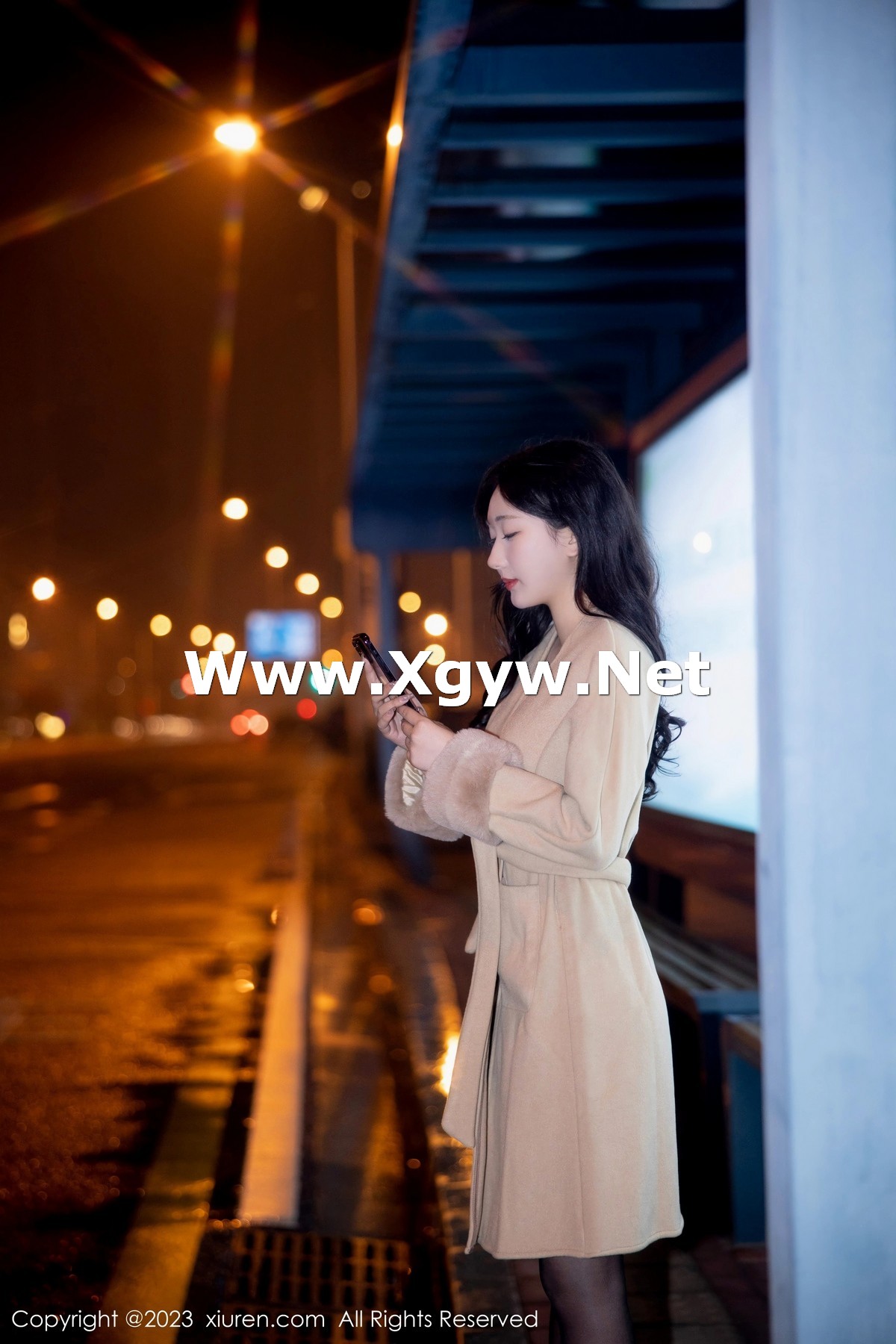 Xgyw.Net_XiuRen第6424期_模特江真真脱外套露性感蕾丝内衣配黑丝吊袜秀完美身材诱惑写真66P