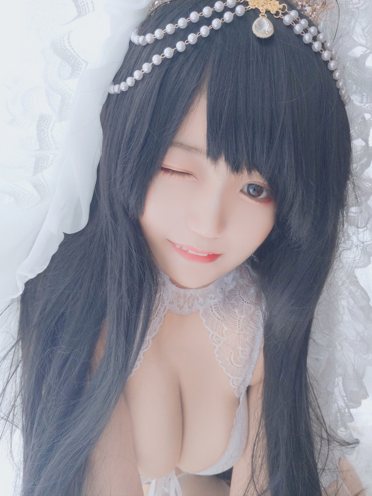 Xgyw.Net_动漫博主小仓千代w可爱花嫁主题性感白色蕾丝内衣配白丝吊袜秀傲人豪乳诱惑写真32P