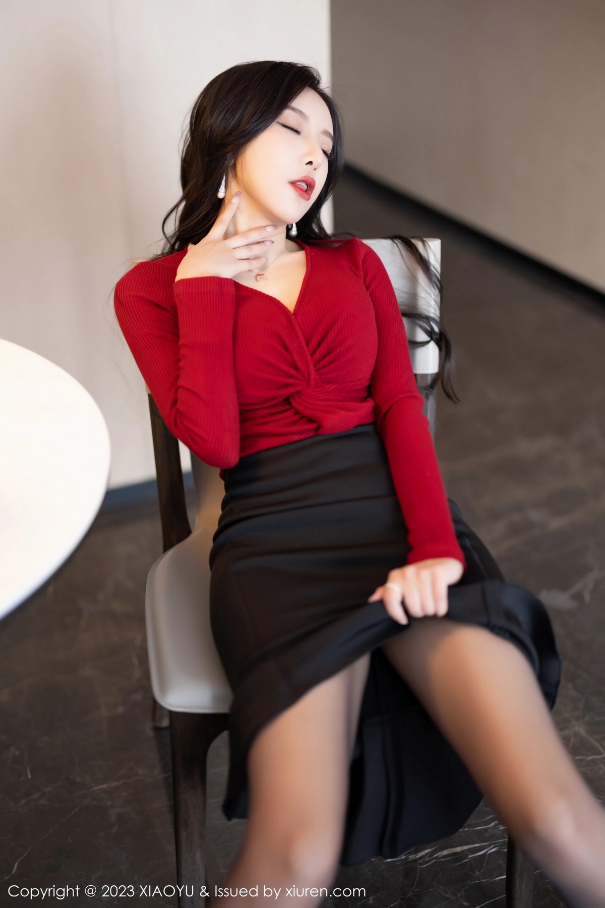 Xgyw.Net_[XiaoYu画语界]Vol.987_女神王馨瑶yanni红色服饰配黑短裙露浅灰蕾丝内衣完美诱惑写真95P