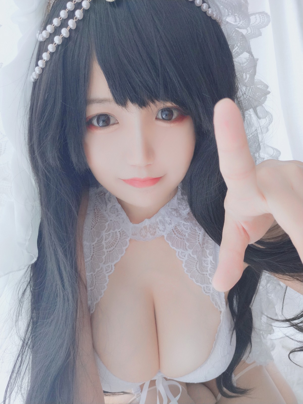 Xgyw.Net_动漫博主小仓千代w可爱花嫁主题性感白色蕾丝内衣配白丝吊袜秀傲人豪乳诱惑写真32P