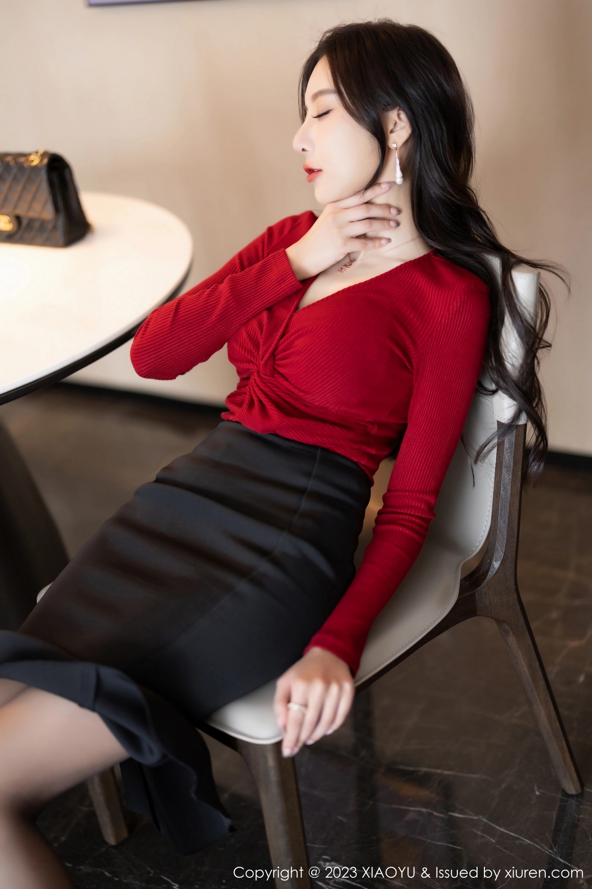 Xgyw.Net_[XiaoYu画语界]Vol.987_女神王馨瑶yanni红色服饰配黑短裙露浅灰蕾丝内衣完美诱惑写真95P
