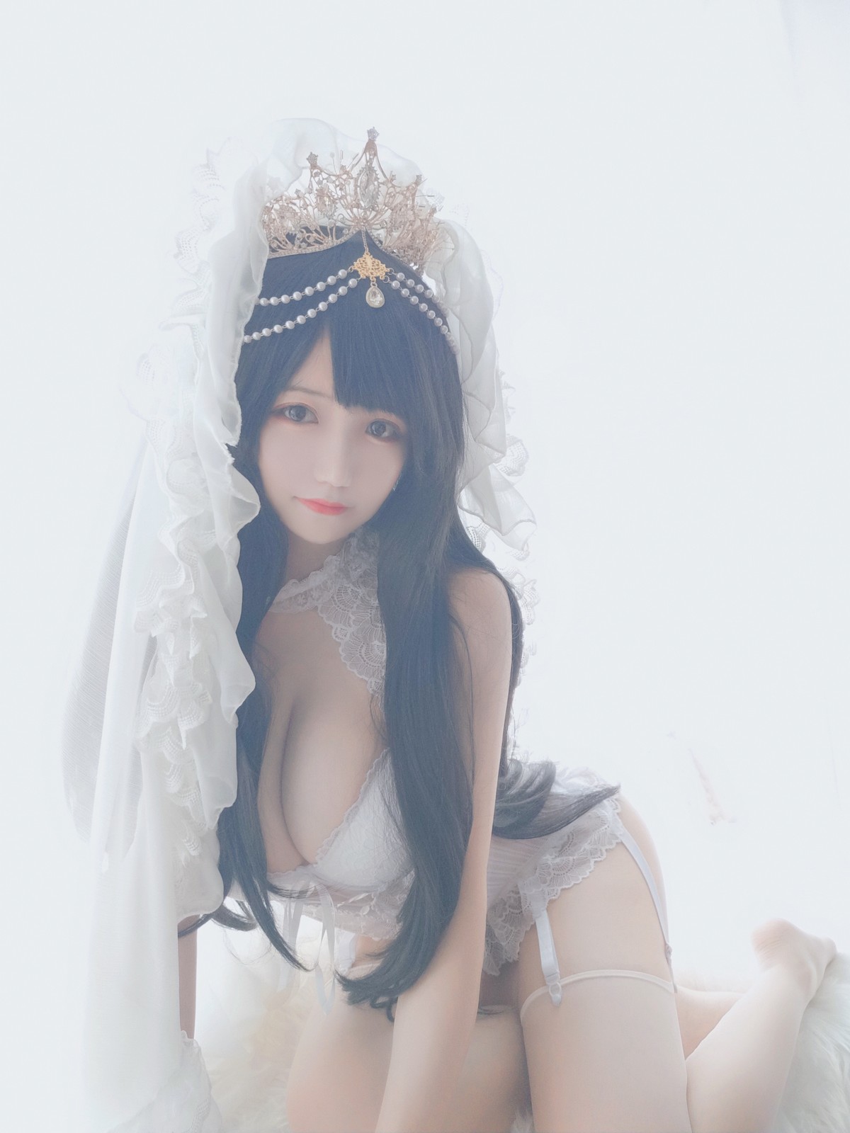 Xgyw.Net_动漫博主小仓千代w可爱花嫁主题性感白色蕾丝内衣配白丝吊袜秀傲人豪乳诱惑写真32P