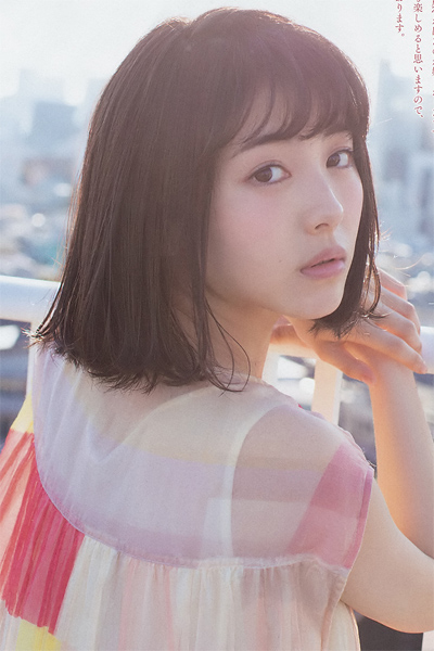 Minami Hamabe 浜辺美波, Big Comic Spirits 2019 No.21-22 (ビッグコミックスピリッツ 2019年21-22号)