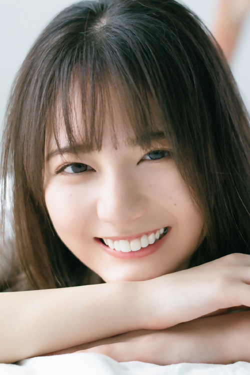 Nao Kosaka 小坂菜緒, Shonen Magazine 2021 No.21 (週刊少年マガジン 2021年21号)
