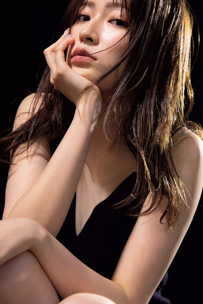 Akari Yoshida 吉田朱里, Weekly Playboy 2020 No.49 (週刊プレイボーイ 2020年49号)