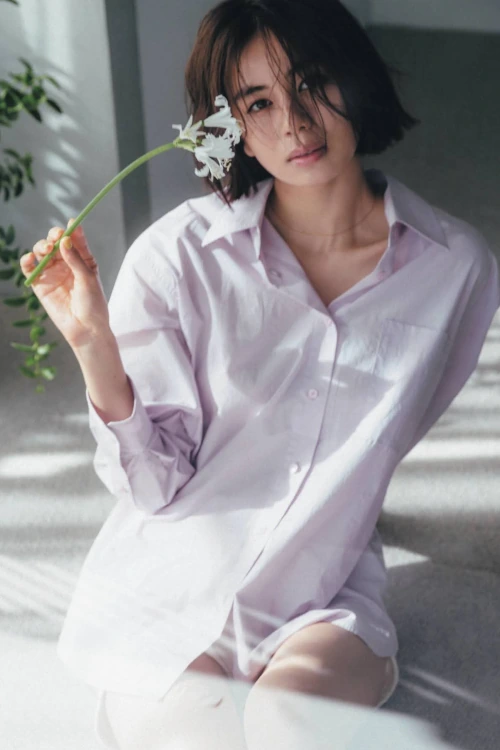 Harumi Sato 佐藤晴美, Sweet Magazine 2022.02