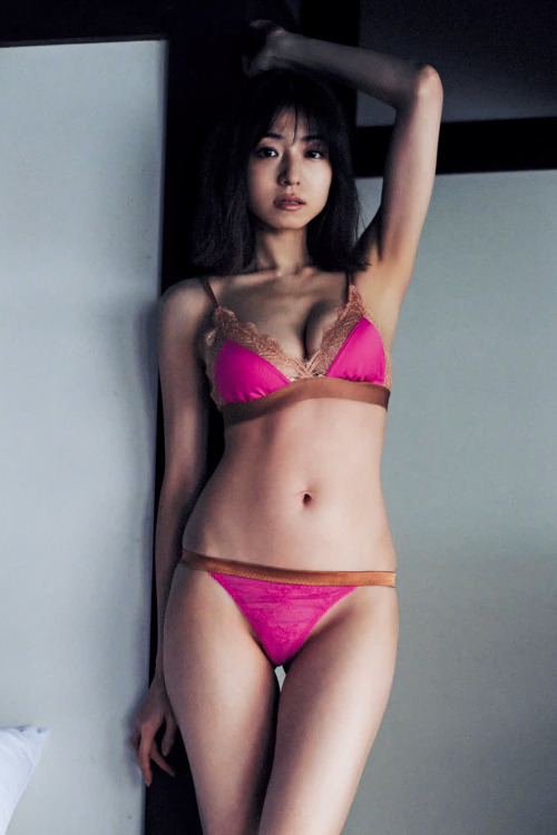 Shizuka Nakamura 中村静香, FRIDAY Digital 2022.03.25 (フライデー 2022年3月25日号)