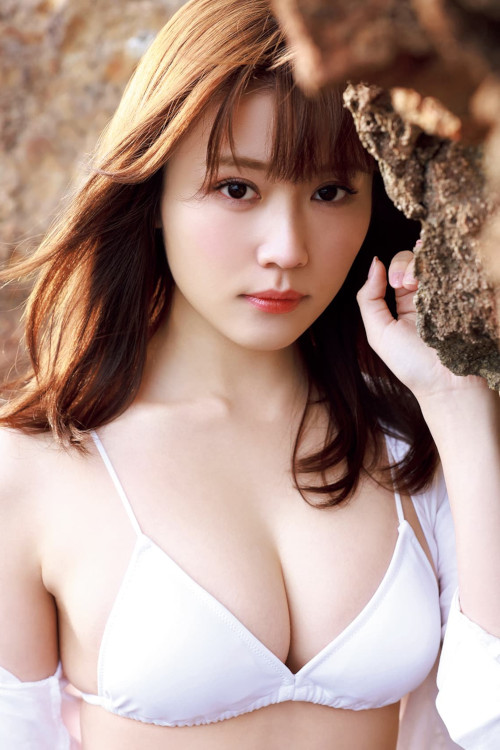 Yuka Kohinata 小日向ゆか, FRIDAY Digital 2022.02.04 (フライデー 2022年2月4日号)