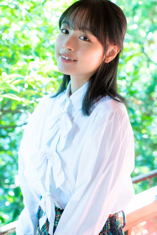Rinka Otani 大谷凜香, ヤンマガWeb 大谷凜香、グラから見るか？エモから見るか？
