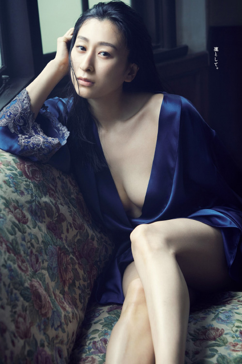 [The Black Alley] Apple & Mia Photo Set.02 (2021.05.10)