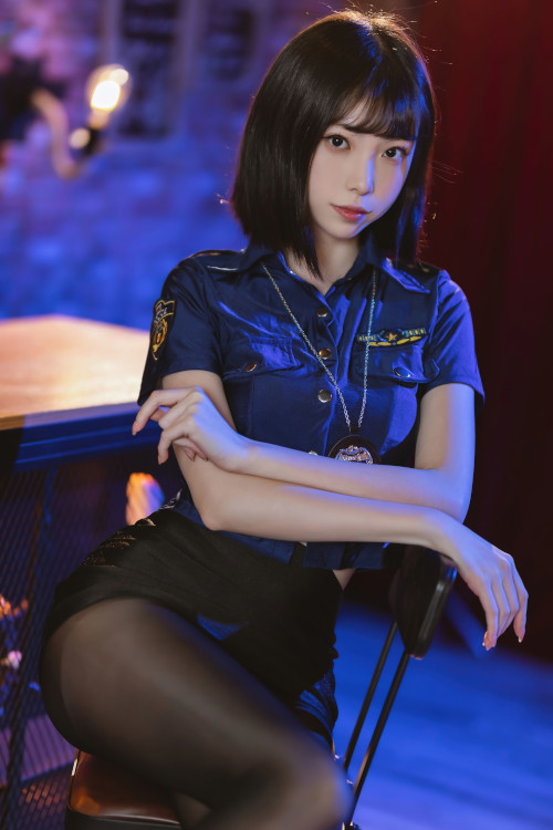 Cosplay 许岚 黑色丝袜工作服