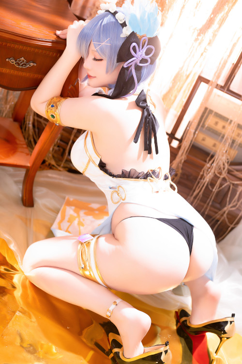 Cosplay 星之迟迟Hoshilily 蕾姆中式